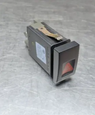 Volkswagen New Beetle Hazard light switch 3B0953235D