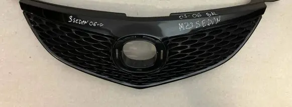 Mazda 3 I Front grill MZ0708201