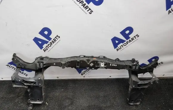 Renault Kangoo II Radiator support slam panel 8201130847 2000331