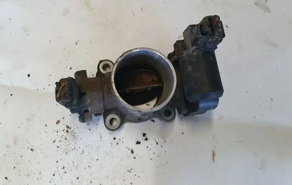 Toyota Corolla Verso E121 Throttle valve 1923002010