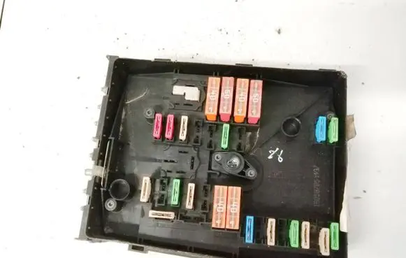 Seat Altea Fuse box set 1k0937125 0-1718307-1