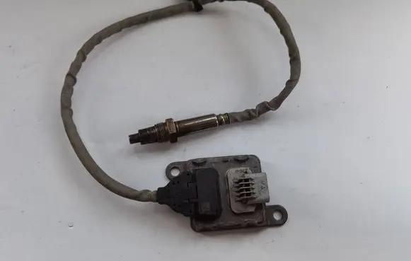 Renault Master III Lambda probe sensor SNS956 227909181R A2C19306400