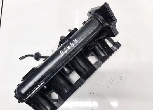Renault Megane III Intake manifold 140032069R 1049446S02