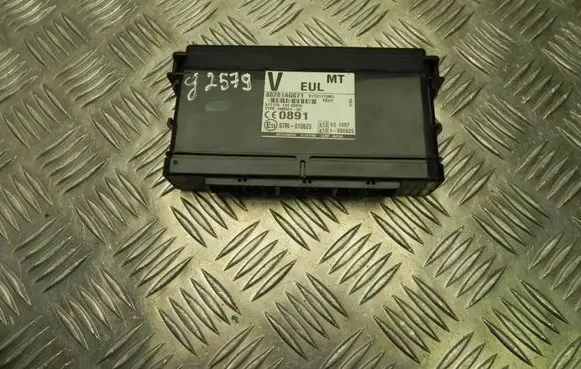 Subaru Legacy Comfort/convenience module 88281AG671 G2579
