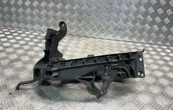 Audi A5 Sportback 8TA Headlight/headlamp mounting bracket 8T0805607L