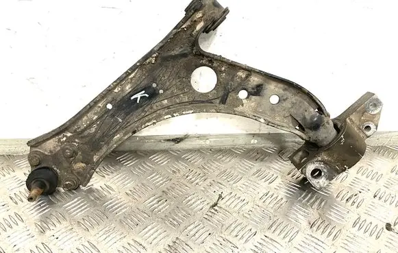 Volkswagen Golf VI Front lower control arm/wishbone 1K0199231