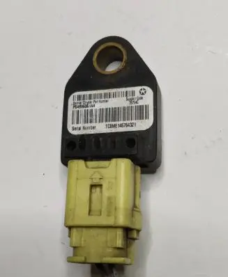 Dodge Nitro Airbag deployment crash/impact sensor P04896061AA 39754C TC6ME146764321