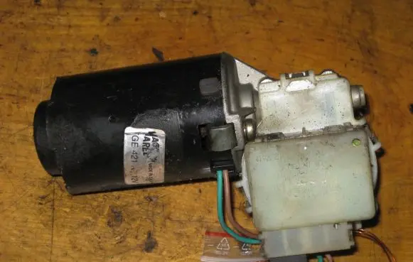 Fiat Tipo Front wiper linkage and motor