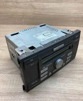 Ford Focus C-MAX Radio/CD/DVD/GPS head unit 6S6118C815AG