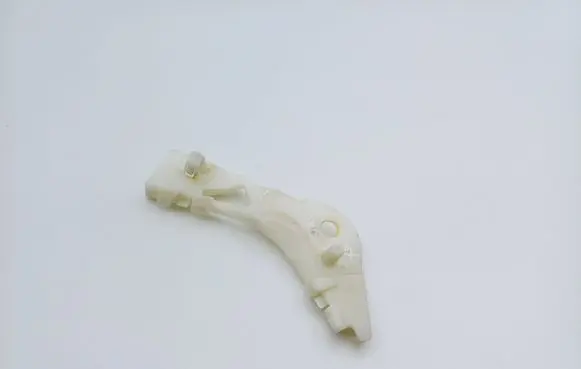Front bumper mounting bracket