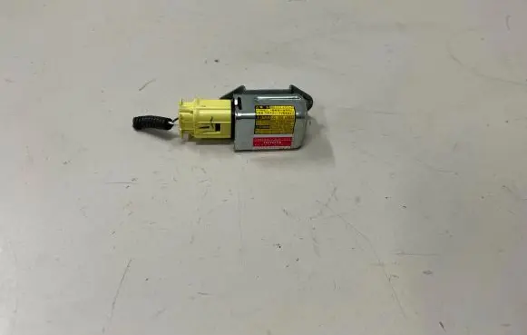 Toyota Prius (XW20) Airbag deployment crash/impact sensor 8986047040