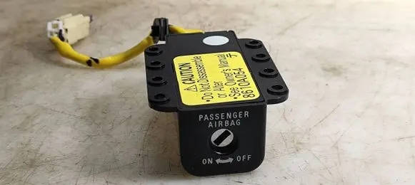 Mitsubishi Outlander Passenger airbag on/off switch 8610A054