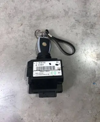Mercedes-Benz A W169 Ignition lock 1695451908 04156921