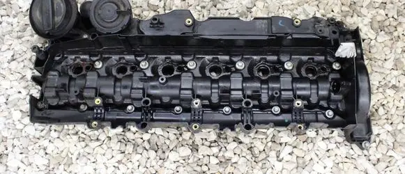BMW 6 F12 F13 Rocker cam cover 8507607 8515746 7812894