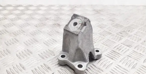 Audi A6 S6 C6 4F Engine mounting bracket 4F0199307AA