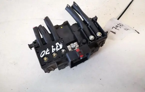 Mercedes-Benz C W203 Fuse box set a2035450803
