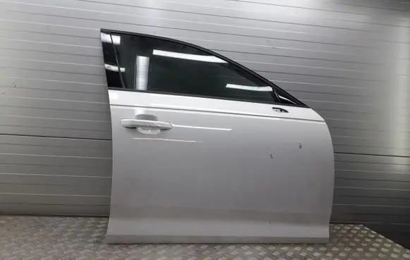 Audi A4 S4 B9 Front door