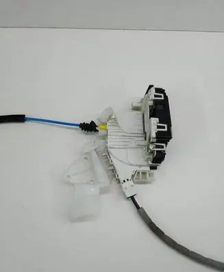 Mercedes-Benz E W212 Front door lock A0997200135 ZGS004