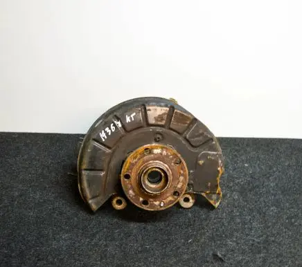 Volkswagen Golf VI Front wheel hub
