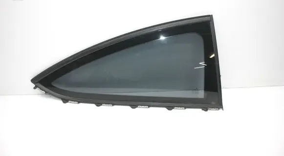 Mercedes-Benz C W204 Rear side window A2046707412 E643R00048