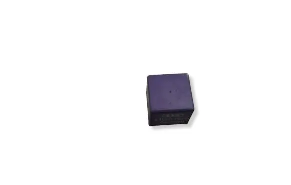 Audi A4 S4 B5 8D Other relay 431951253G