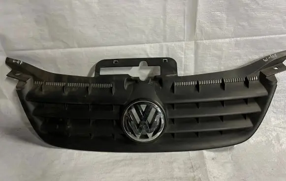 Volkswagen Caddy Front grill 1T0853651A