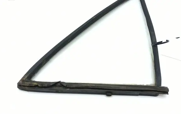 Mercedes-Benz COMPAKT W115 Rear vent window glass 1157350224