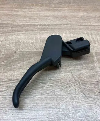 Volkswagen PASSAT B5 Engine bonnet (hood) release handle 3B1823533