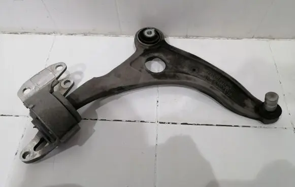 Land Rover Discovery Sport Rear control arm