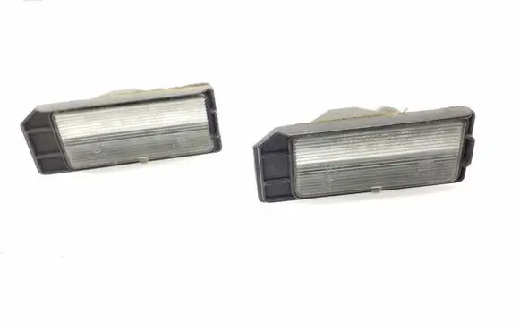 Mitsubishi Outlander Number plate light