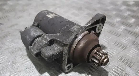 Skoda Rapid (120G, 130G, 135G) Starter motor 02Z911024