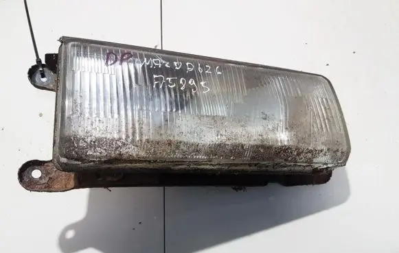Mazda 626 Headlight/headlamp