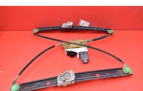 Audi Q7 4L Rear door window regulator with motor 4L0959801B