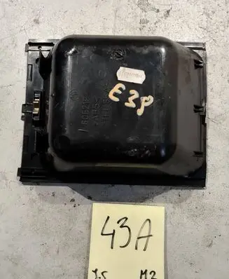BMW 5 E39 Glove box pad 806219