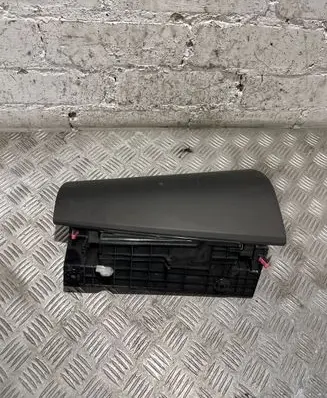 Toyota Prius (XW20) Glove box 5553147030