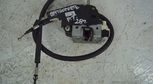 Maserati Quattroporte Rear door lock 670003111