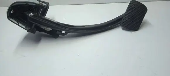 Mercedes-Benz GLE (W166 - C292) Brake pedal A1662901001