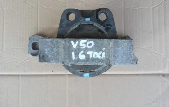 Ford Focus Engine mount vacuum valve 