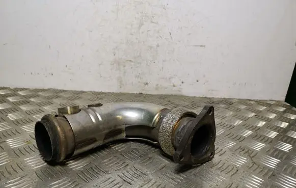 Jeep Grand Cherokee Muffler pipe connector clamp 