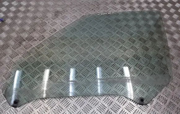 Citroen C4 I Picasso Front door window glass four-door e943r000016