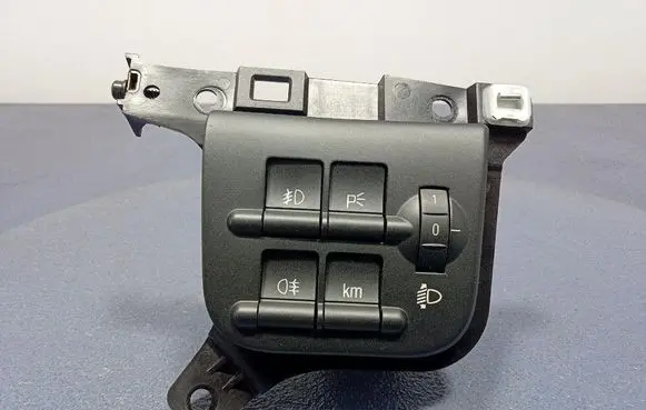 Light switch
