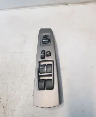 Toyota Prius (XW20) Electric window control switch 8482047050