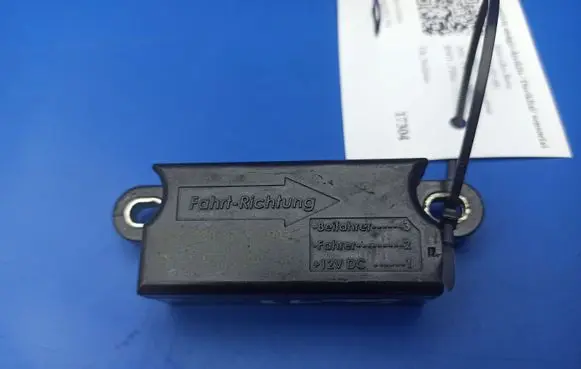 Mercedes-Benz E W211 Airbag deployment crash/impact sensor A0038200726
