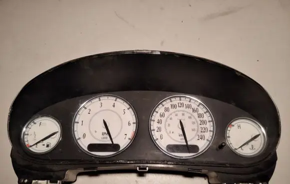 Chrysler 300M Speedometer (instrument cluster) TN2574104971 L41AA70113R
