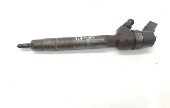 Fuel injector