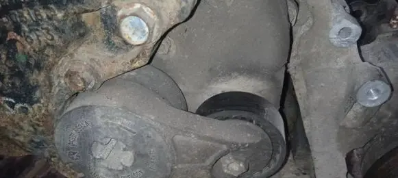 Dodge Journey Generator/alternator belt tensioner 04891659AA 1345A013