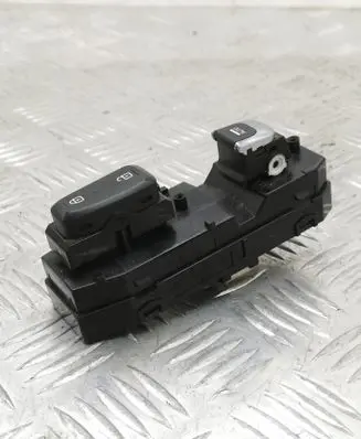 KIA Sportage Electric window control switch 93575F1070 QAV7190 2016031193