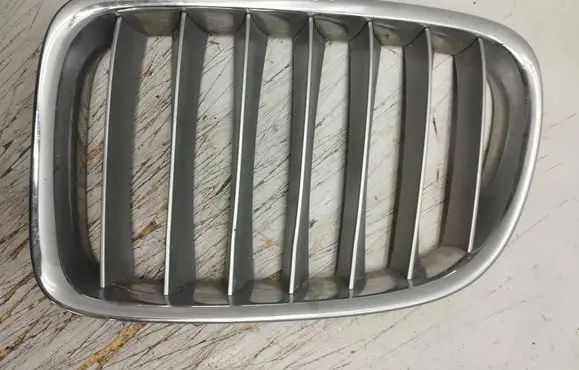 BMW X1 E84 Front grill 