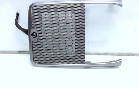 Chevrolet Captiva Dash center speaker trim cover 20821004