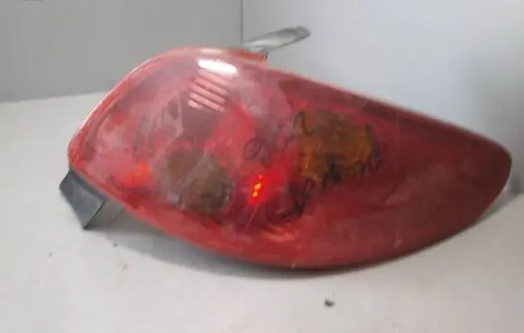 Peugeot 206 Rear/tail lights 2563